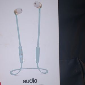 Sudio gold plated wireless Bluetooth earphones